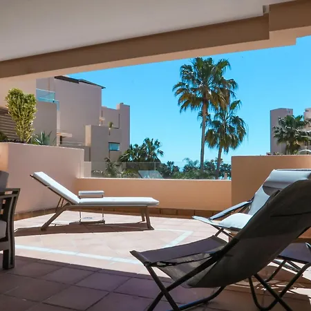 Luxury Urban Oasis With Sea View *